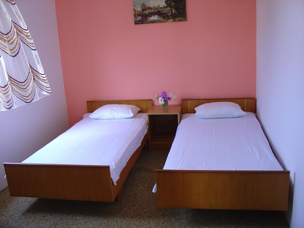 Apartments And Rooms Mirjana Bibinje Room photo