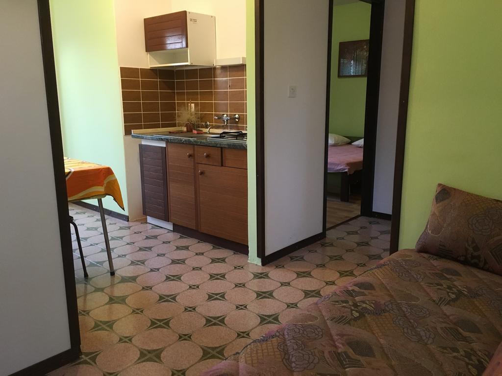 Apartments And Rooms Mirjana Bibinje Exterior photo